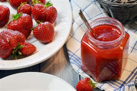 Beste Erdbeer Rhabarber Marmelade Mit Vanille Allekochen