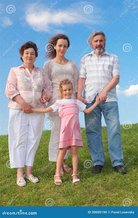 Abuela Abuelo Madre Y Ni A Foto De Archivo Imagen