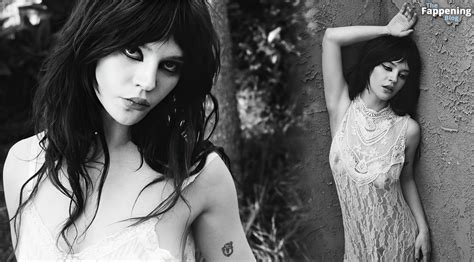 Sophie Thatcher Soapy T Nude Leaks OnlyFans Photo TheFappening