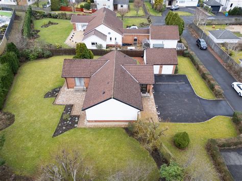 Broomcroft Road, Newton Mearns - Scotlands Property Guide