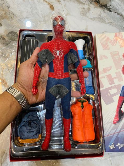 HOT TOYS AMAZING SPIDERMAN 2 Hobbies Toys Toys Games On Carousell