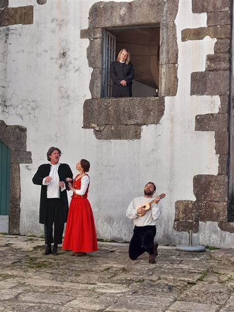 Quinhentos Anos Depois A Farsa De In S Pereira Volta Ao Convento De