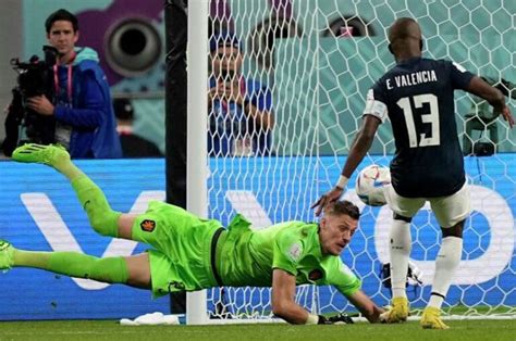 Ecuador S Enner Valencia Scores Third Goal In Qatar World Cup