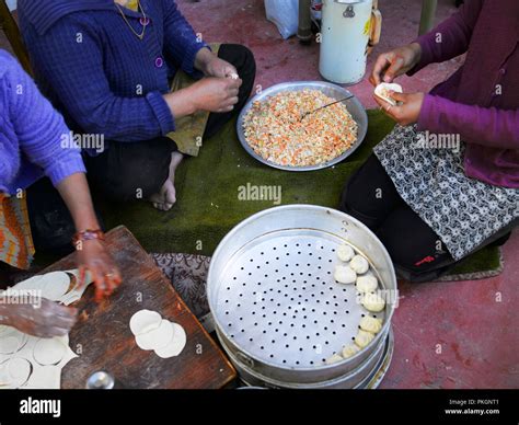 The Making Of Tibetan Momos Food Tingmosgang Ladakh Jammu