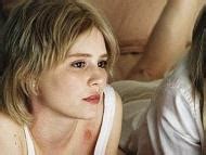 Naked Renée Zellweger in White Oleander