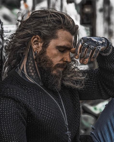 10 Of The Best Viking Beards For Men And How To Get It In 2024