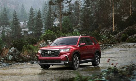 how to open hood of honda pilot 2025