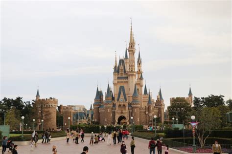 Tokyo Disney - 5 Things You Should Know Before You Go - LADYHATTAN