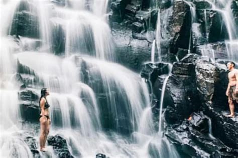 Air Terjun Di Bali Dengan Tebing Unik Jadi Spot Foto Cantik Dan