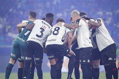 Vasco Tem Seis Pendurados Para Jogo Contra O S O Paulojogada