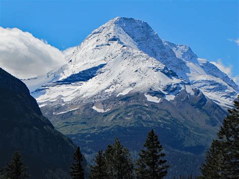 Breathtaking scenery at Glacier National Park, Montana - Unusual Places