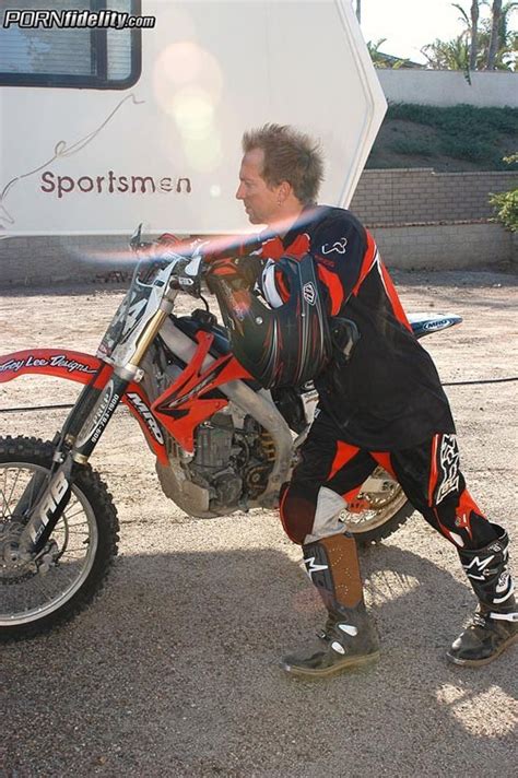 Kerry Louise And Kelly Madison In Hot 3some Action Porn Pictures XXX Photos Sex Images