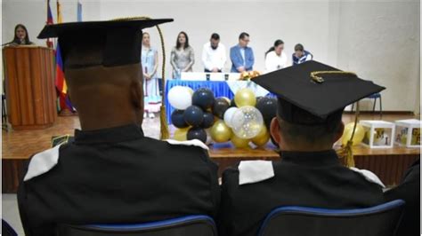 21 Firmantes De Paz Del Valle Del Cauca Se Graduaron De Bachillerato