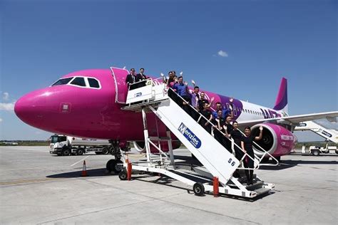 Wizz Air Deschide A Sasea Baza Din Romania La Iasi Un Airbus A320 Va