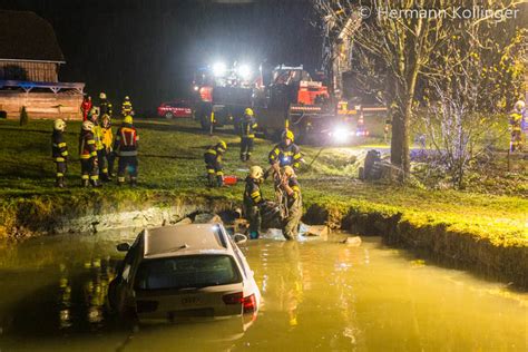 14 11 2023 Auto In Pollham Im Teich Bergungseinsatz Mit Abstand