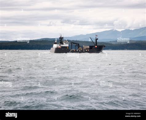 Alaska crab fishing boat hi-res stock photography and images - Alamy