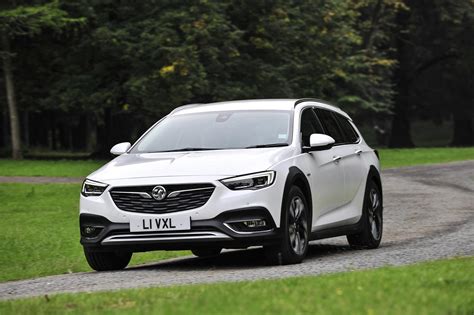 White 2018 Vauxhall Insignia Country Tourer Shines In New Press Photos