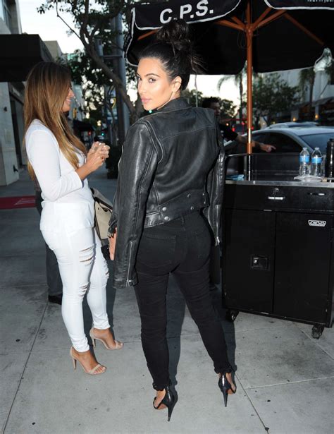 Kim Kardashian In Ripped Jeans 24 Gotceleb