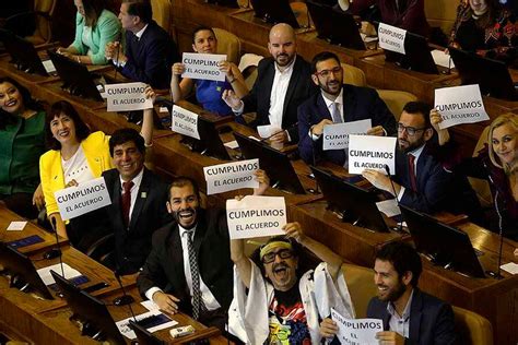 Fotos El Debut De La Bancada Del Frente Amplio La Tercera