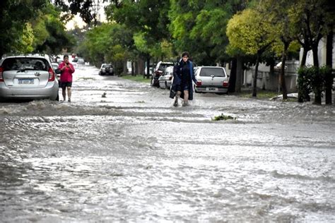 Impresionante Caída De Piedra Y Lluvia En Santa Rosa De La Pampa Se