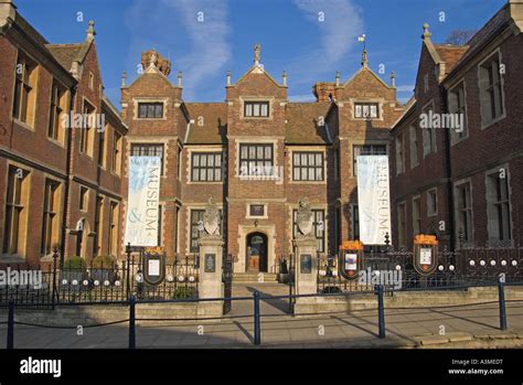 Maidstone, Kent, UK. Maidstone Museum main entrance Stock Photo - Alamy