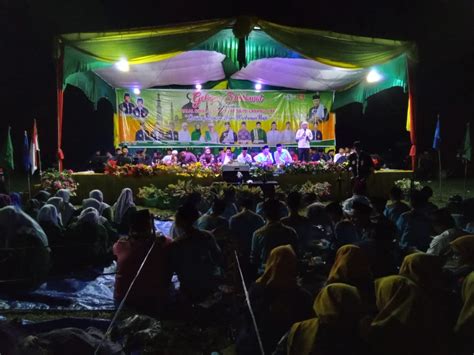 Ribuan Masyarakat Antusias Mengikuti Gebyar Sholawat Yang Di Taja