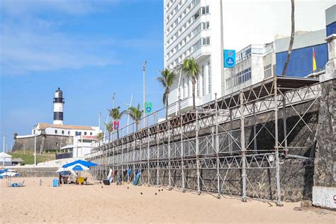 Salvador anuncia inovações para ambulantes no Carnaval