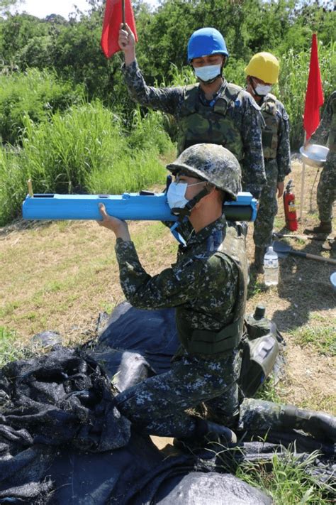 台軍訓練釀事故！ 火箭彈突爆炸 4官兵受傷 星島日報