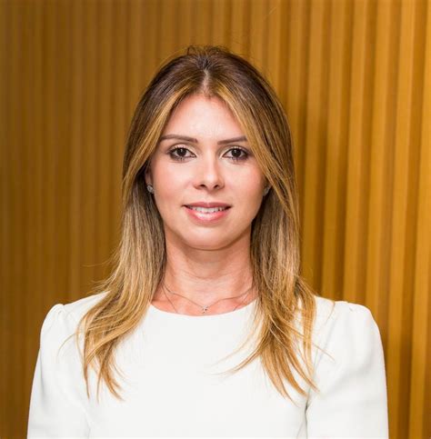 Alto Escal O Coface Promove Marcele Lemos A Ceo Latam Economia Estad O