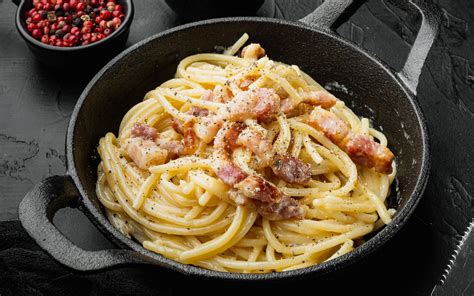 Macarrão a Carbonara aprenda a receita original italiana