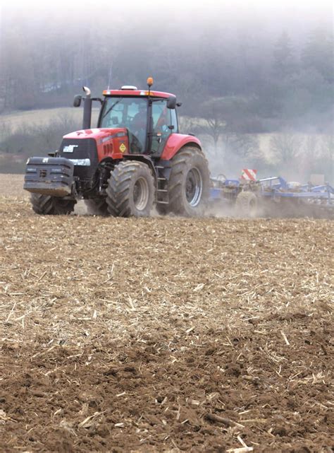 Nach Mais grubbern statt pflügen landwirt media