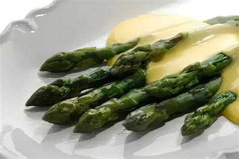 Asperge Sauce Mousseline