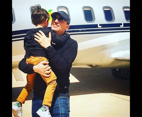 Photo Gad Elmaleh Et Son Fils Rapha L Sur Instagram Purepeople