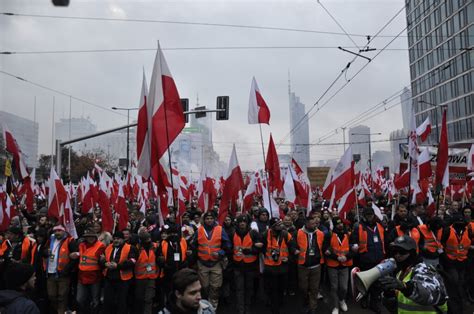 Bitwa o Marsz Niepodległości rozpoczęta Jaka będzie decyzja wojewody