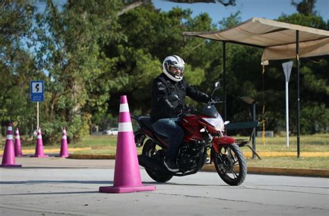 Requisitos Y Etapas Del Nuevo Examen De Licencia De Motos En La Ciudad