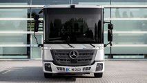 Mercedes Benz Akan Segera Produksi Massal Truk Listrik Hidrogen