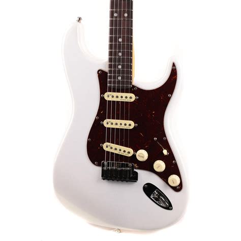 Fender American Ultra Stratocaster Rosewood Fretboard Arctic Pearl