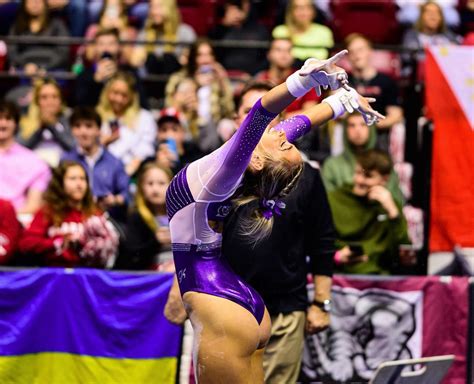 Best college gymnastics floor routines – Artofit