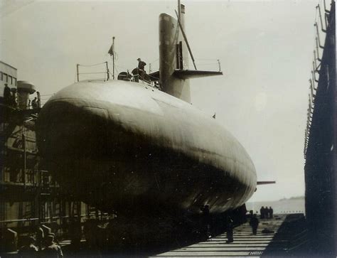 USS Skipjack SSN-585