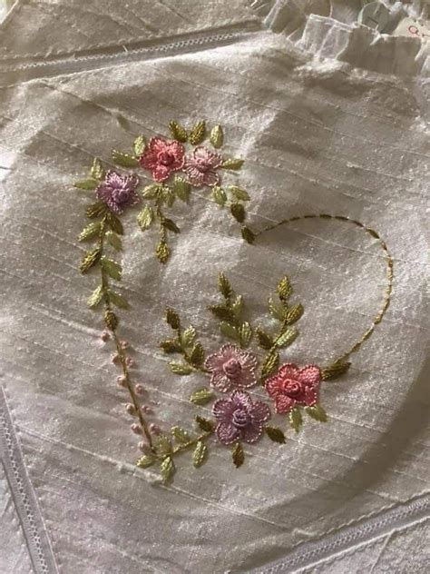 Pin By Saro George On Baby Embroidery Simple Hand Embroidery Patterns