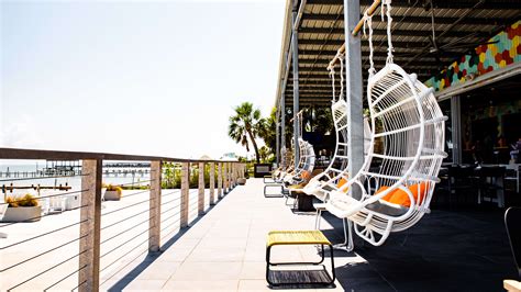 Pier 6 Seafood & Oyster House Review - San Leon - Houston - The Infatuation