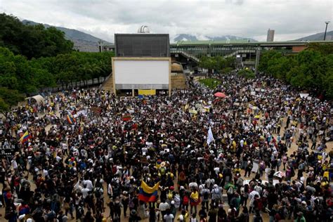 Masivas Movilizaciones Y Paro Nacional En Colombia Agencia IP