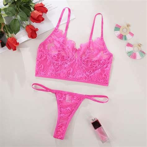 Body Sexy G String Fleurs Dentelle Soutien Gorge Lingerie String Anneau