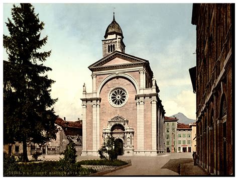 Italie Chiesa Di Santa Maria Maggiore A Trento By Photographie