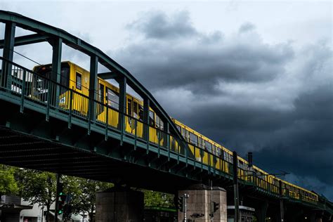 Wetter In Berlin Brandenburg Starkregen Und Gewitter Im Anmarsch