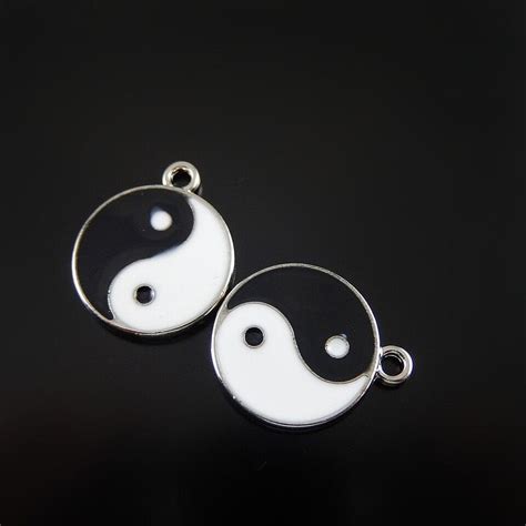 Pcs Alloy Tai Chi Enamel Charm Yin Yang Pendant Necklace Jewelry