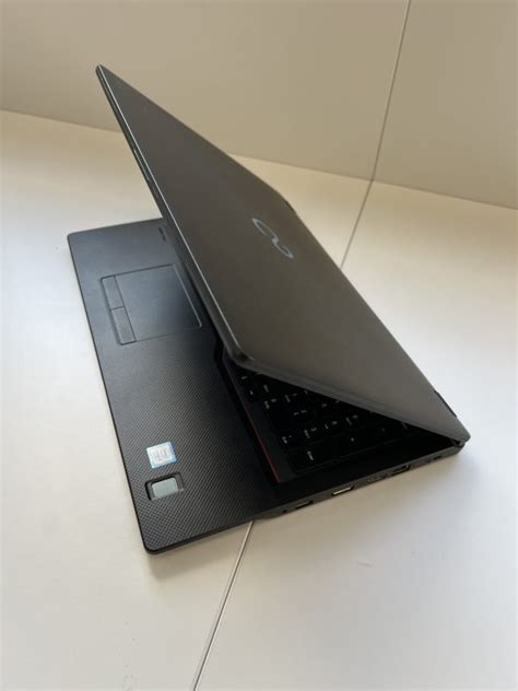 Notebook Ricondizionato Fujitsu Lifebook E Full Hd Core I