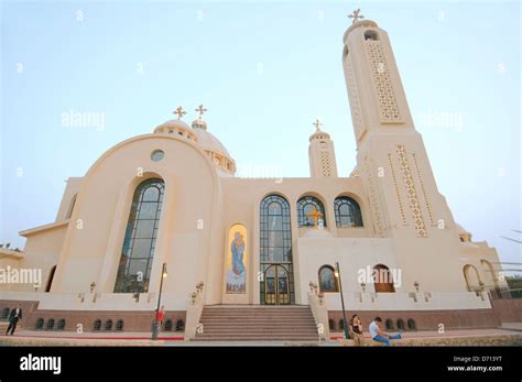 La Iglesia Ortodoxa Copta De Todos Los Santos Que Viven En El Cielo El