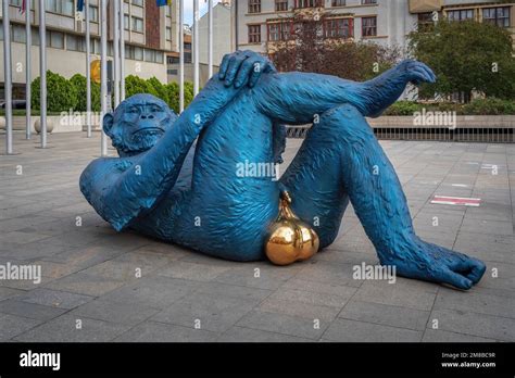 King Kong Balls Sculpture Hi Res Stock Photography And Images Alamy