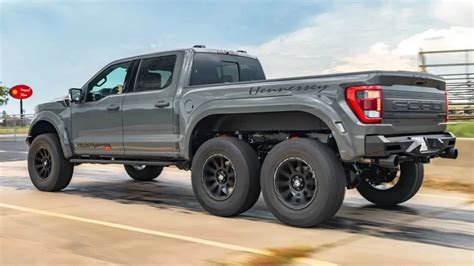 Hennessey VelociRaptor 6x6 la F150 más extrema